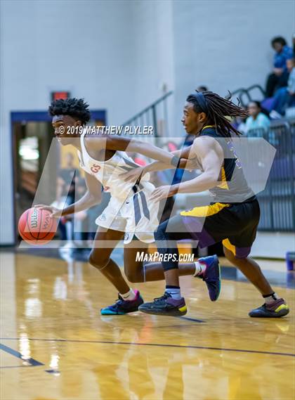 Thumbnail 1 in Terry Sanford vs. Corinth Holders (Cumberland County Holiday Classic - 1st Round) photogallery.