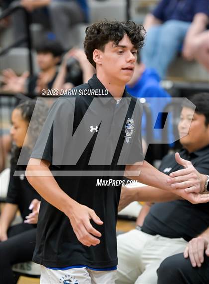 Thumbnail 1 in Chandler @ Highland (AIA 6A Quarterfinals) photogallery.