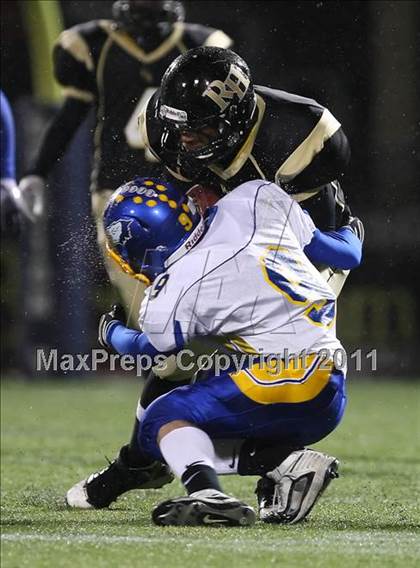 Thumbnail 1 in Irondequoit vs. Rush-Henrietta (Section 5 Class AA State Qualifier) photogallery.