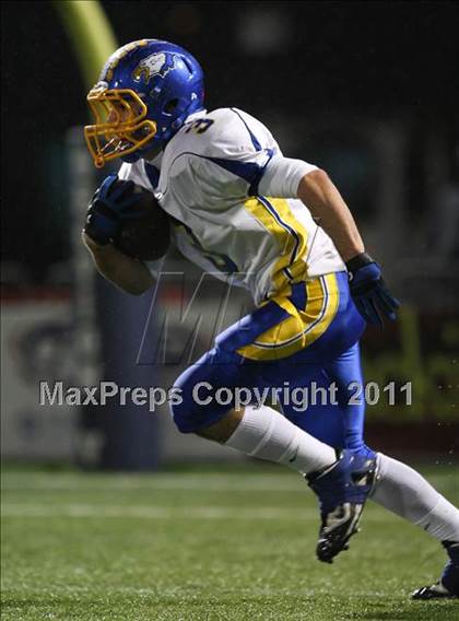 Thumbnail 1 in Irondequoit vs. Rush-Henrietta (Section 5 Class AA State Qualifier) photogallery.