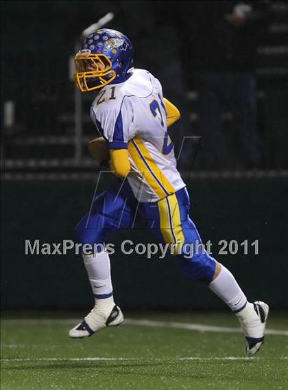 Thumbnail 1 in Irondequoit vs. Rush-Henrietta (Section 5 Class AA State Qualifier) photogallery.