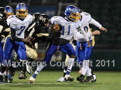 Thumbnail 3 in Irondequoit vs. Rush-Henrietta (Section 5 Class AA State Qualifier) photogallery.