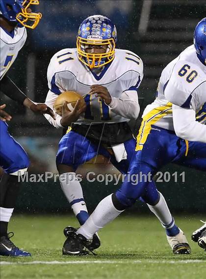 Thumbnail 2 in Irondequoit vs. Rush-Henrietta (Section 5 Class AA State Qualifier) photogallery.