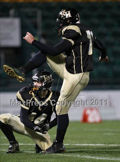 Thumbnail 1 in Irondequoit vs. Rush-Henrietta (Section 5 Class AA State Qualifier) photogallery.