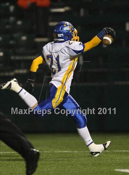 Thumbnail 3 in Irondequoit vs. Rush-Henrietta (Section 5 Class AA State Qualifier) photogallery.
