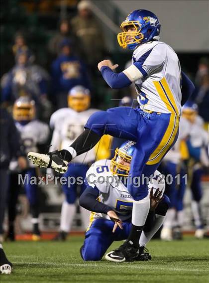Thumbnail 1 in Irondequoit vs. Rush-Henrietta (Section 5 Class AA State Qualifier) photogallery.