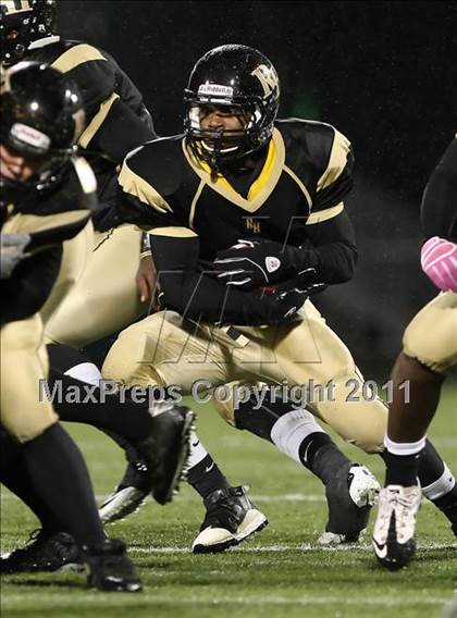 Thumbnail 2 in Irondequoit vs. Rush-Henrietta (Section 5 Class AA State Qualifier) photogallery.