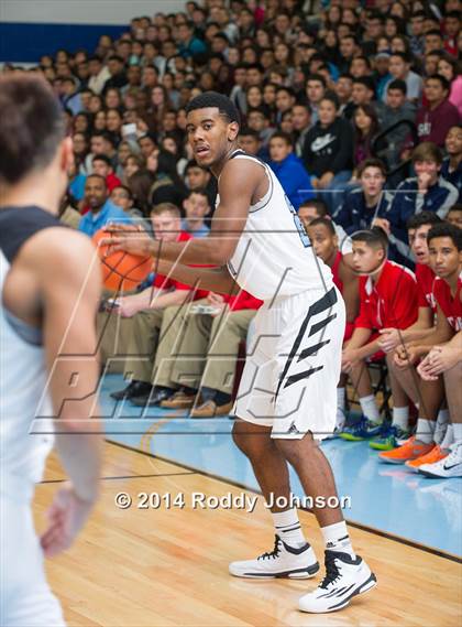 Thumbnail 2 in Sam Rayburn vs. Taft San Antonio (McDonald's Texas Invitational) photogallery.