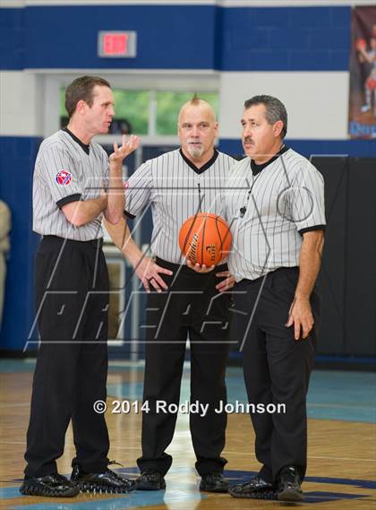 Thumbnail 3 in Sam Rayburn vs. Taft San Antonio (McDonald's Texas Invitational) photogallery.