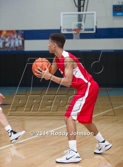 Thumbnail 1 in Sam Rayburn vs. Taft San Antonio (McDonald's Texas Invitational) photogallery.