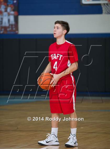 Thumbnail 2 in Sam Rayburn vs. Taft San Antonio (McDonald's Texas Invitational) photogallery.