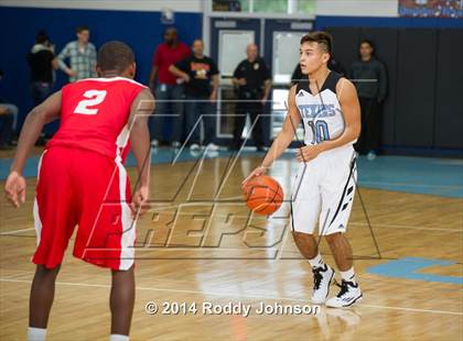 Thumbnail 2 in Sam Rayburn vs. Taft San Antonio (McDonald's Texas Invitational) photogallery.