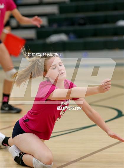 Thumbnail 2 in Great Oak @ Murrieta Mesa photogallery.