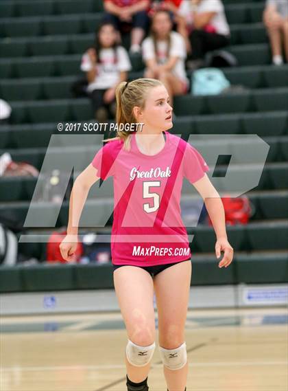 Thumbnail 2 in Great Oak @ Murrieta Mesa photogallery.