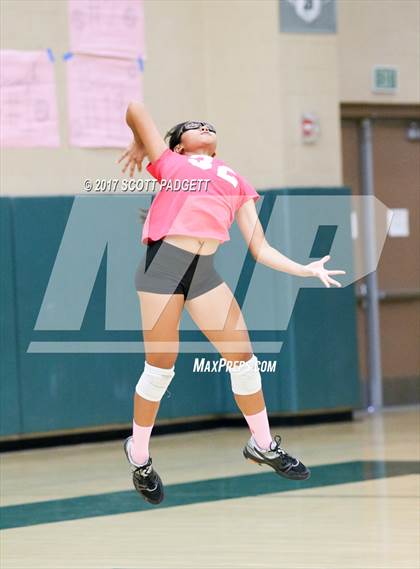 Thumbnail 3 in Great Oak @ Murrieta Mesa photogallery.