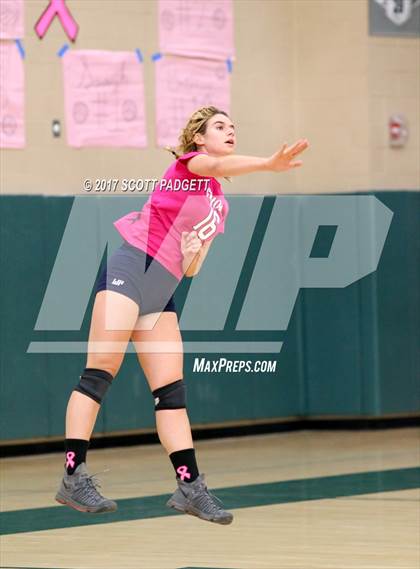 Thumbnail 1 in Great Oak @ Murrieta Mesa photogallery.