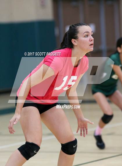 Thumbnail 1 in Great Oak @ Murrieta Mesa photogallery.