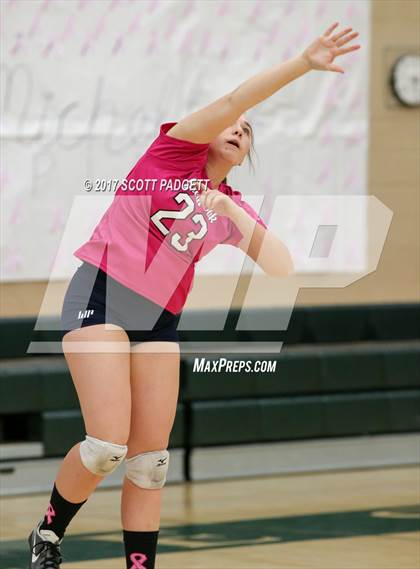 Thumbnail 2 in Great Oak @ Murrieta Mesa photogallery.