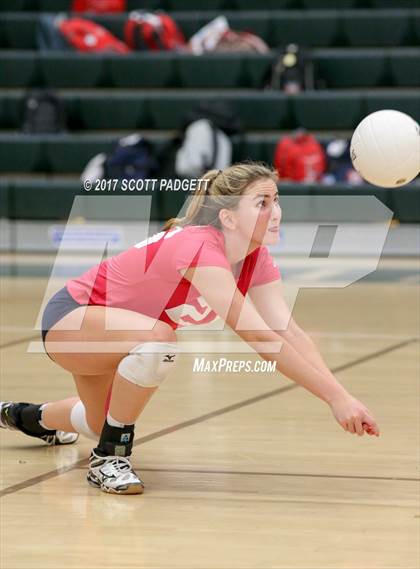Thumbnail 1 in Great Oak @ Murrieta Mesa photogallery.