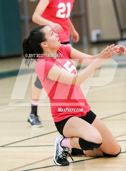 Thumbnail 1 in Great Oak @ Murrieta Mesa photogallery.