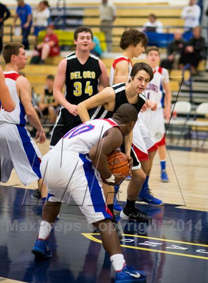 Thumbnail 1 in Del Oro vs Folsom (Trojan Toss Up) photogallery.
