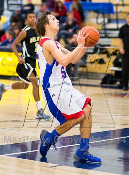 Thumbnail 2 in Del Oro vs Folsom (Trojan Toss Up) photogallery.