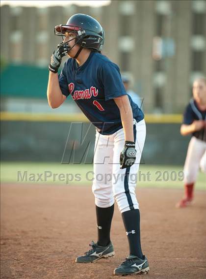 Thumbnail 1 in Atascocita vs Lamar (UIL Region III 5A Playoffs) photogallery.