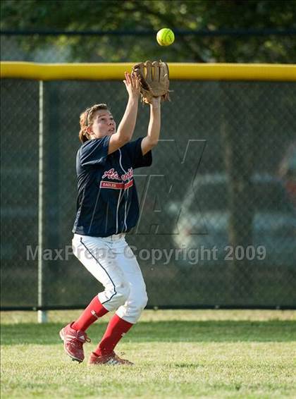 Thumbnail 1 in Atascocita vs Lamar (UIL Region III 5A Playoffs) photogallery.