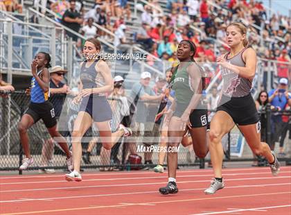 Thumbnail 1 in NYSPHSAA Outdoor Track & Field Championships (100 Meter Dash) photogallery.