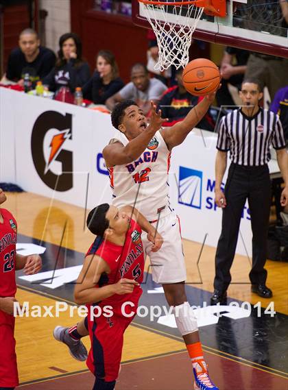 Thumbnail 3 in Rainier Beach vs. Findlay Prep (Dick's Sporting Goods National Tournament) photogallery.