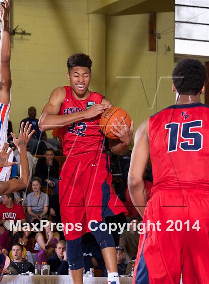 Thumbnail 3 in Rainier Beach vs. Findlay Prep (Dick's Sporting Goods National Tournament) photogallery.