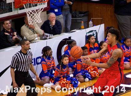Thumbnail 3 in Rainier Beach vs. Findlay Prep (Dick's Sporting Goods National Tournament) photogallery.