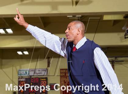 Thumbnail 3 in Rainier Beach vs. Findlay Prep (Dick's Sporting Goods National Tournament) photogallery.