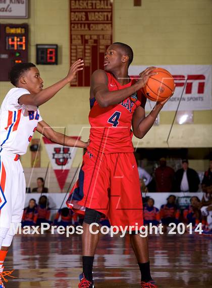 Thumbnail 2 in Rainier Beach vs. Findlay Prep (Dick's Sporting Goods National Tournament) photogallery.