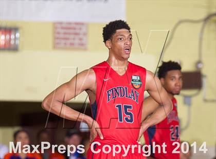 Thumbnail 1 in Rainier Beach vs. Findlay Prep (Dick's Sporting Goods National Tournament) photogallery.