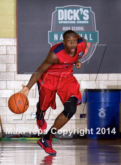 Thumbnail 1 in Rainier Beach vs. Findlay Prep (Dick's Sporting Goods National Tournament) photogallery.