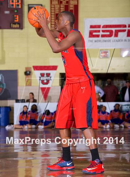 Thumbnail 1 in Rainier Beach vs. Findlay Prep (Dick's Sporting Goods National Tournament) photogallery.