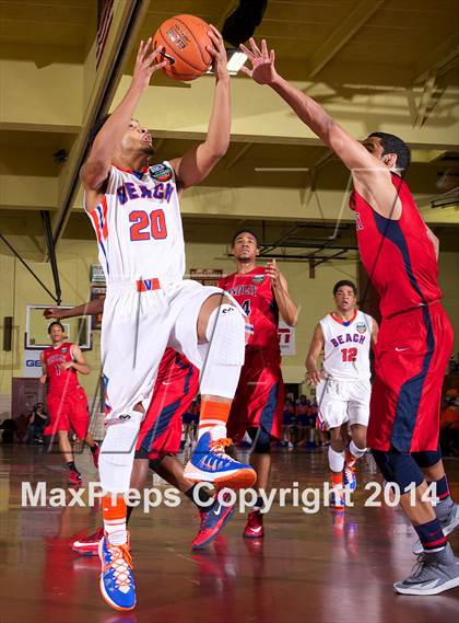 Thumbnail 3 in Rainier Beach vs. Findlay Prep (Dick's Sporting Goods National Tournament) photogallery.
