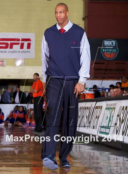 Thumbnail 1 in Rainier Beach vs. Findlay Prep (Dick's Sporting Goods National Tournament) photogallery.