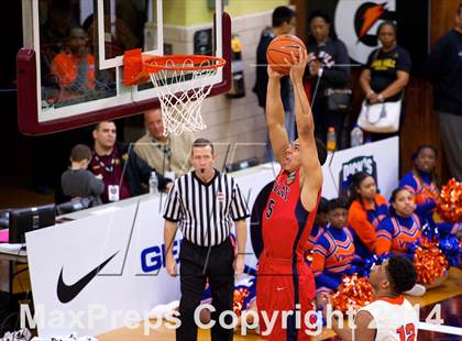 Thumbnail 1 in Rainier Beach vs. Findlay Prep (Dick's Sporting Goods National Tournament) photogallery.