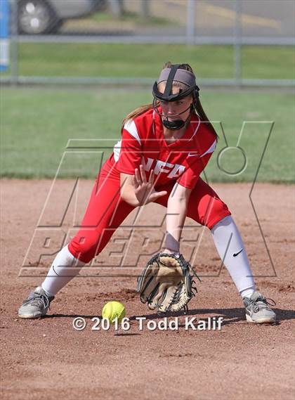 Thumbnail 3 in Norwich Free Academy vs. Cheshire (CIAC Class LL Semifinal) photogallery.