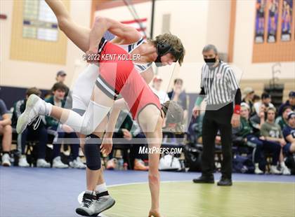 Thumbnail 3 in Romeo vs. Dakota vs. Anchor Bay vs. Stoney Creek (MHSAA Regional) photogallery.