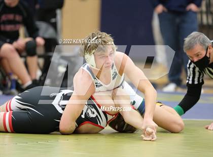 Thumbnail 3 in Romeo vs. Dakota vs. Anchor Bay vs. Stoney Creek (MHSAA Regional) photogallery.