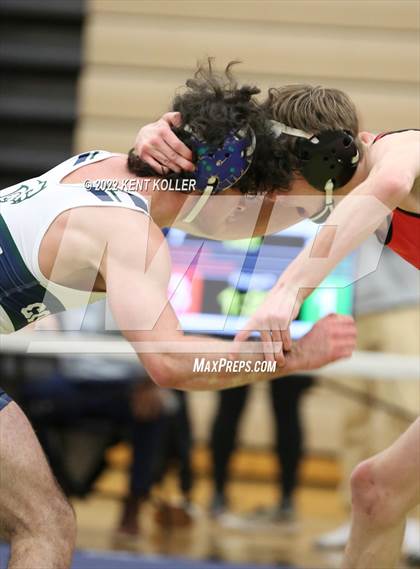 Thumbnail 3 in Romeo vs. Dakota vs. Anchor Bay vs. Stoney Creek (MHSAA Regional) photogallery.
