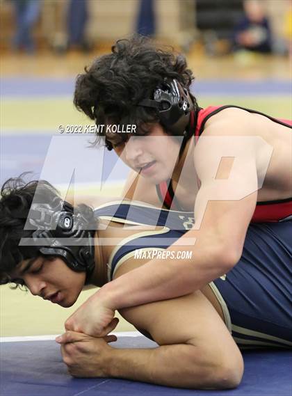 Thumbnail 3 in Romeo vs. Dakota vs. Anchor Bay vs. Stoney Creek (MHSAA Regional) photogallery.