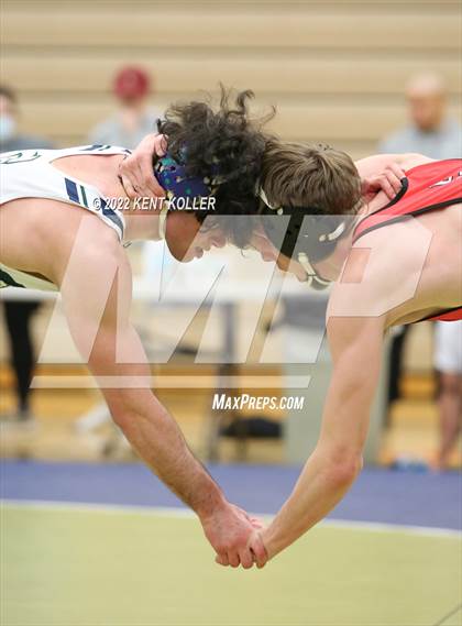 Thumbnail 2 in Romeo vs. Dakota vs. Anchor Bay vs. Stoney Creek (MHSAA Regional) photogallery.