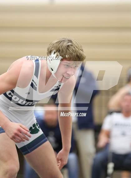 Thumbnail 2 in Romeo vs. Dakota vs. Anchor Bay vs. Stoney Creek (MHSAA Regional) photogallery.