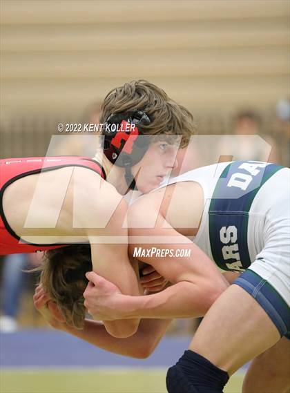 Thumbnail 1 in Romeo vs. Dakota vs. Anchor Bay vs. Stoney Creek (MHSAA Regional) photogallery.