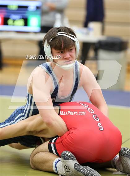 Thumbnail 2 in Romeo vs. Dakota vs. Anchor Bay vs. Stoney Creek (MHSAA Regional) photogallery.