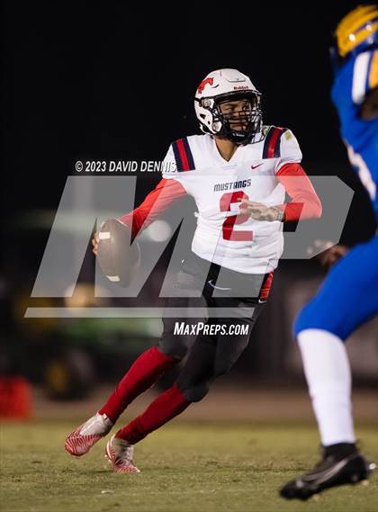 Thumbnail 3 in Tulare Western @ Bakersfield Christian photogallery.